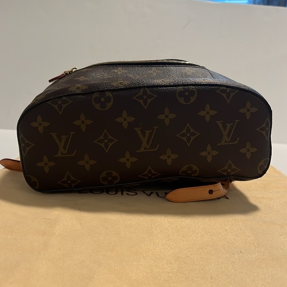 Louis Vuitton backpack - Picture 3 of 13